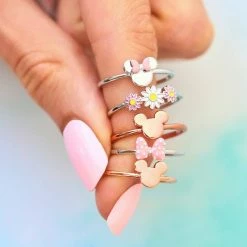 Pura Vida Womens Daisy Duck Ring