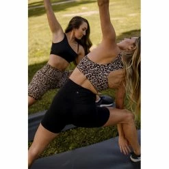 Jack's Surfboards Cascades Sports Bra