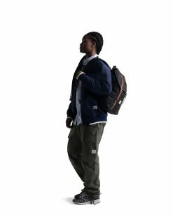 Herschel Retreat Backpack Mid-Volume Mens