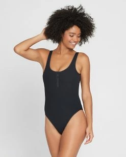 L*Space Womens Ribbed Float On One Piece Swimsuit