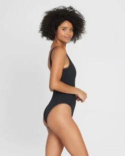 L*Space Womens Ribbed Float On One Piece Swimsuit