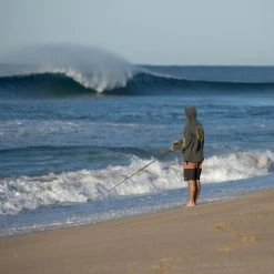 Salty Crew Mens Beacons 18