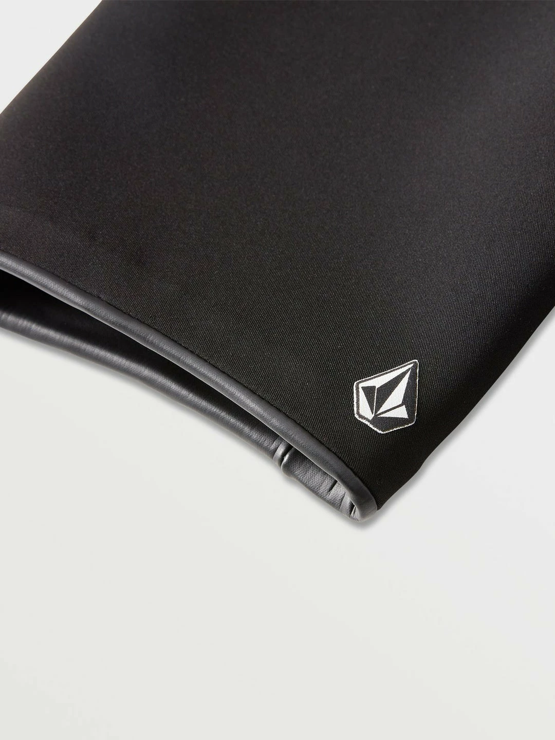 Volcom Men's Modulator 2mm Long Sleeve Chest Zip Springsuit Mens 8 Volcom Men's Modulator 2mm Long Sleeve Chest Zip Springsuit Mens