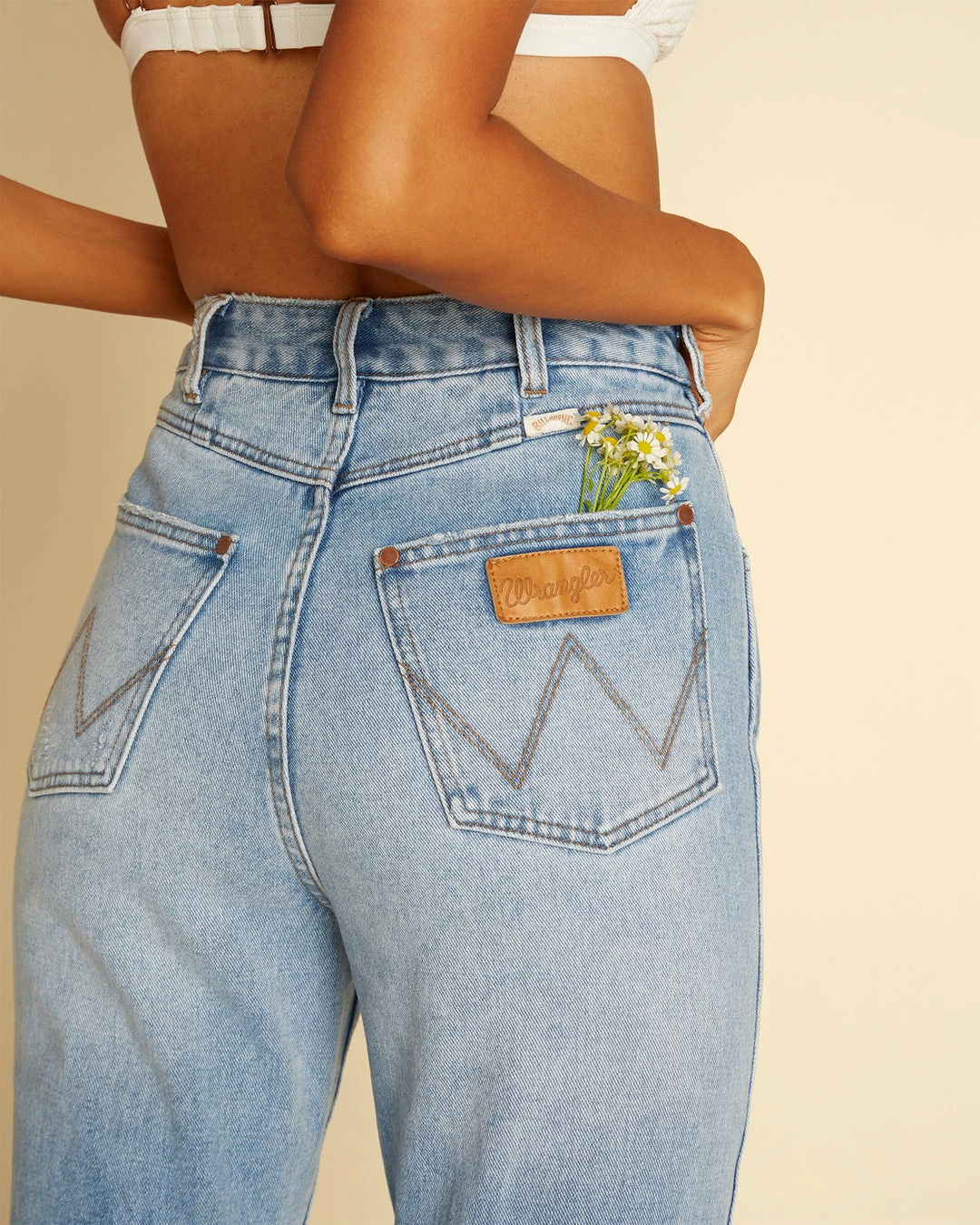 Billabong X Wrangler True Blue Bell Bottom Jeans 7 Billabong X Wrangler True Blue Bell Bottom Jeans