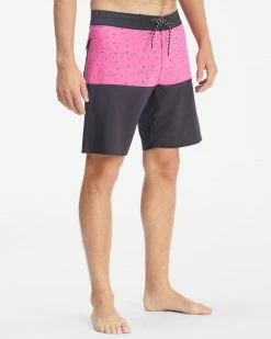 Billabong The Simpsons Donut Pro 19" Boardshorts Mens 13 Billabong The Simpsons Donut Pro 19