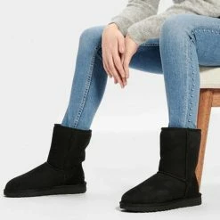UGG Classic Short II Boot
