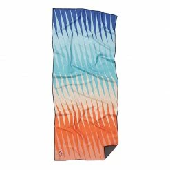Nomadix Mens Heat Wave Red Blue Towel
