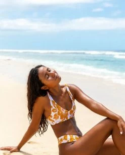 Rip Curl Azalea Shirred Long Line Tri Swim Top Womens 11 Rip Curl Azalea Shirred Long Line Tri Swim Top Womens