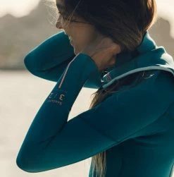 Manera Women's Seafarer 3/2mm Chest Zip Long Sleeve Springsuit 28 Manera Women's Seafarer 3/2mm Chest Zip Long Sleeve Springsuit