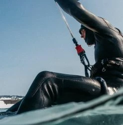 Manera Mens X10D 2.0mm Surf Hood